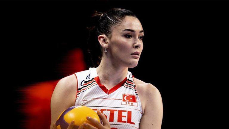 Adı Fenerbahçe ile adı geçen Zehra Güruş resmen imzalandı!