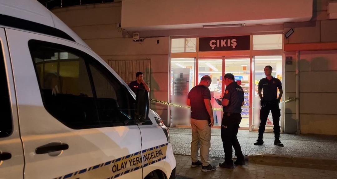 Bursa'da korku anları! Pazara sorulan soru ile delirdi: Anne ve kızı Yağmur Bullets 2