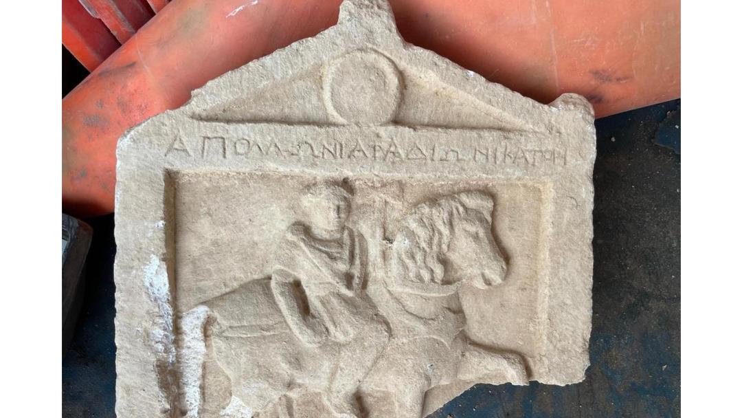 Denizli bulundu! Apollo'nun oğlu onun üzerine asker yazar 2