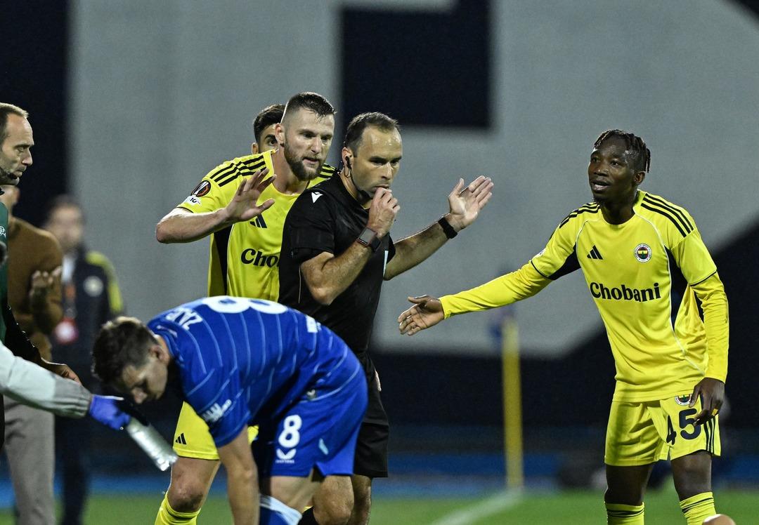 Fenerbahce Domenico Tedesco'nun koçu, oyundan sonra zor açıklamalardan sonra D.Zagreb tarafından! Her şeyi çalıştıramayız ... ekibini eleştirdi! 4
