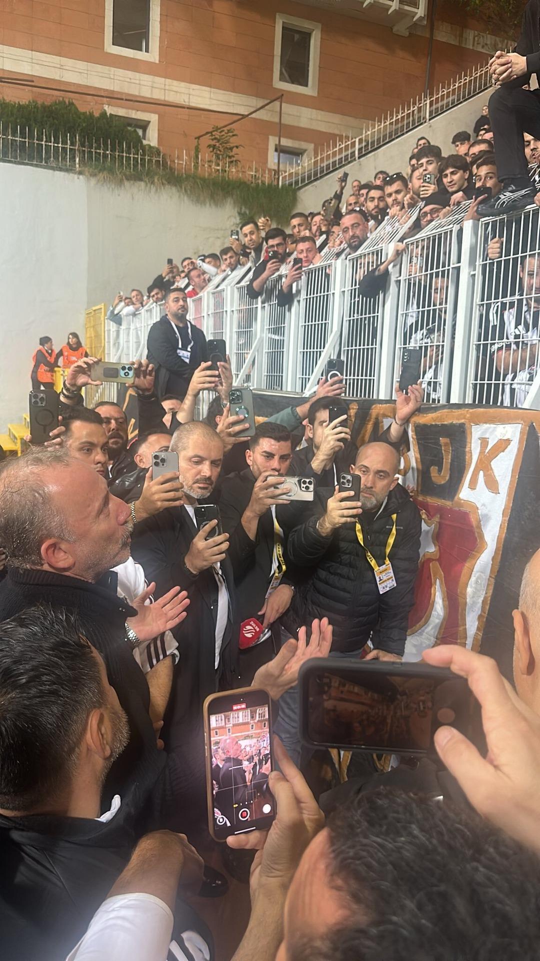 Beşiktaş'ın Kasımpaşa beraberliği kaosa neden oldu! Tepki Sergen Yalçın ve takım kaptanı Orkun Kökçü'ye ulaştı! Yalçın tribüne çıktı... 2
